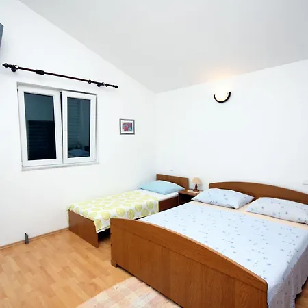 Studio Balica Rat 4868c *